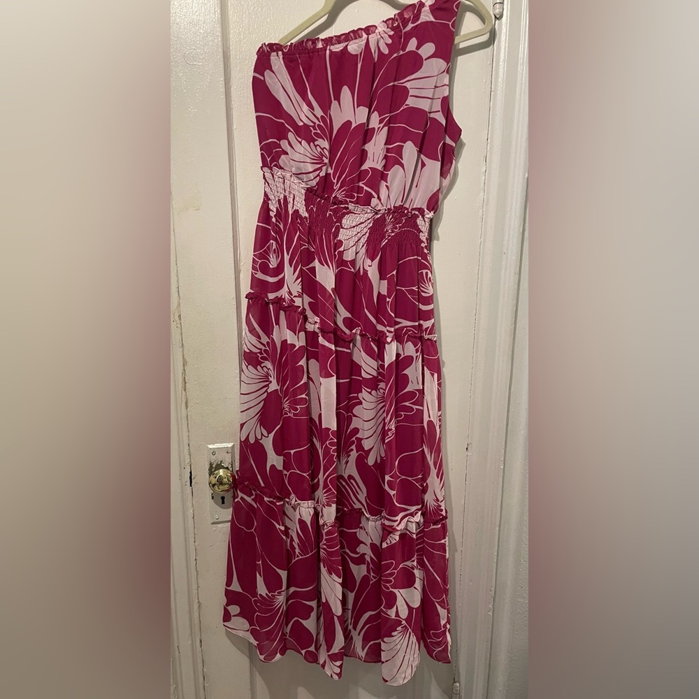 Taylor Pink and White Floral Maxi Dress